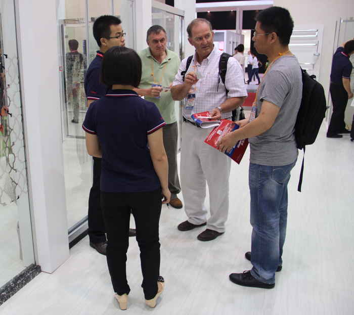 2013�R���D�ٴ���s�����m�˸��l(w��i)ԡչ