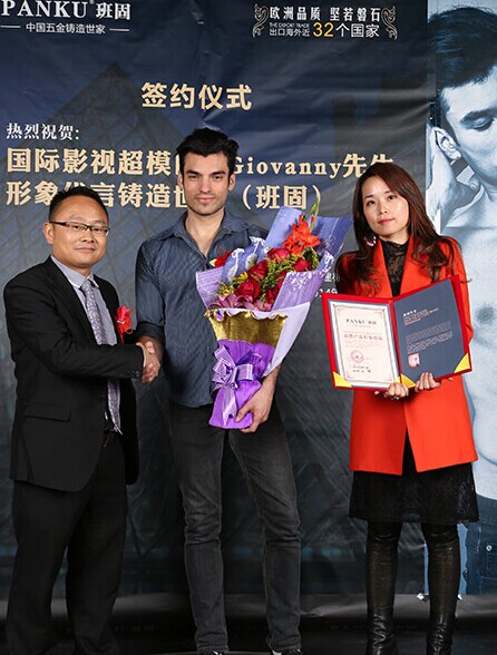 �����𺞼sӰҕ��ģGiovanny���� �_��Ʒ������Ӌ��