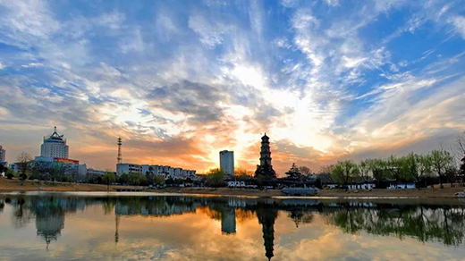 ����ף�R�������_(d��)���(y��ng)��(j��ng)�N�̰����Ʒչ���A�M�ɹ�!