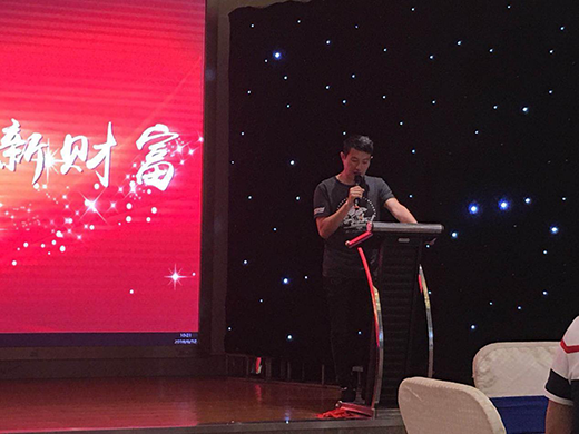 ؔ(c��i)�ۏ]�� ��˹��늚ⰲ�Յ^(q��)�����̕�(hu��)�A�M���_