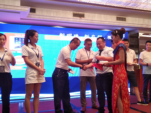 ���鄓(chu��ng)չ��(j��ng)�N�F(tu��n)�(du��)�˲ŝ�(j��)��(j��) ��ͬ��������?zh��n)��I(y��)