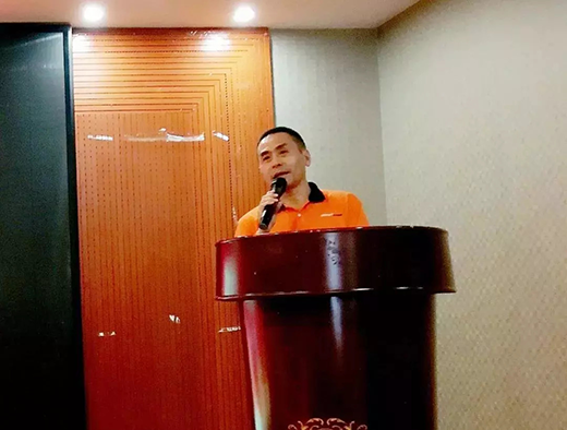 ���A�K�˱��Ƶ���վ��������ϣ�ҫ����Ĺ�â