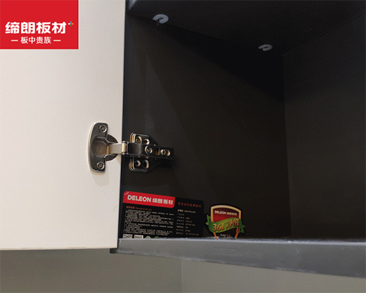 ���ʰ�ģ��������ı��B(y��ng)���� �����e�^