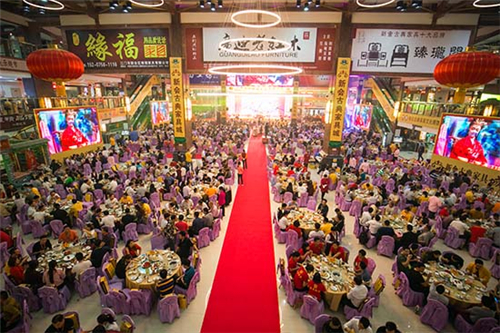 新會(huì)古典家具城上演“文化之夜”