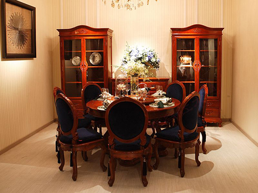 一套優(yōu)質(zhì)的紅木家具讓您的幸福感倍增!