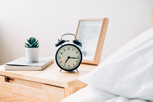 ����������c��ĩ�峿��(l��i)һ��(ch��ng)����ļs��(hu��)