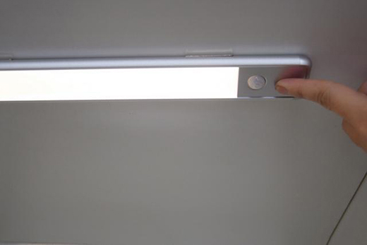 �Ҿ�����؂����֮�����׹�LED���ܸБ������Ҹ��НM�M