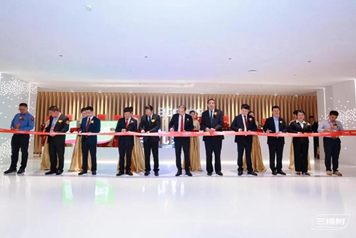 ���Ø�Ϳ�ϼ��ه��H���D(zhu��n)�����V�����ĺ�߀��������������