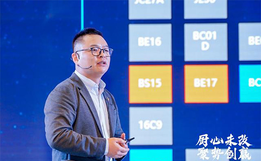 ����R�����f���£�TCL���܏N�l(w��i)�����푡��M(j��n)�������Y(ji��)̖(h��o)