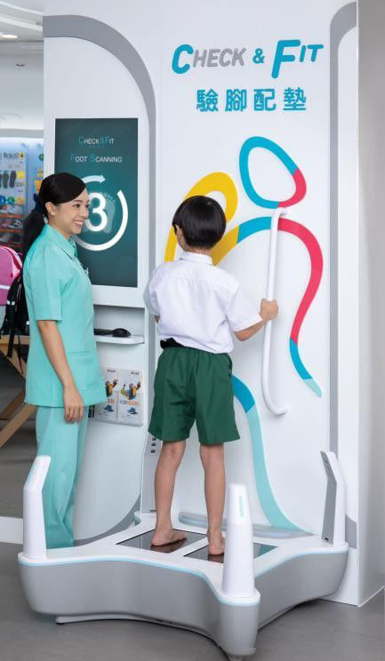 運(yùn)動選裝備，給孩子選兒童運(yùn)動鞋