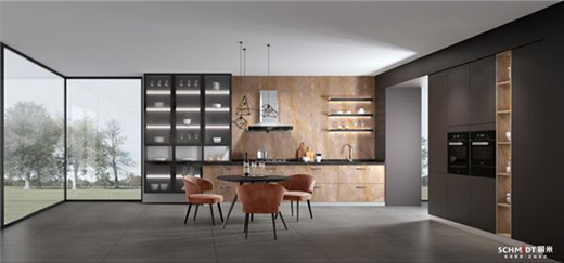 ����˾���¸������f �պ��@��2021�N����ʾ�