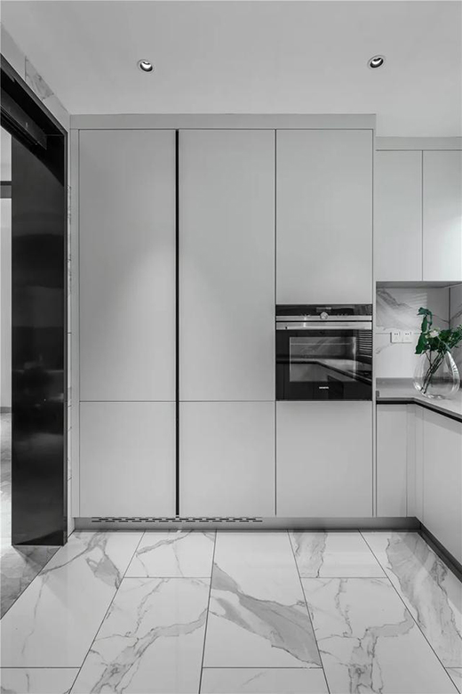 �����h(yu��n)��ֹ��ɫ���x����׌�N�������¸߶�