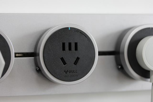 �������Ʒ����(chu��ng)���O(sh��)Ӌ(j��)�Ĺ�ţ�Ƅ�(d��ng)���ڲ���ϵ�y(t��ng)