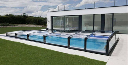 別墅豪宅私家泳池配上移動陽光房，你不知道的好處!