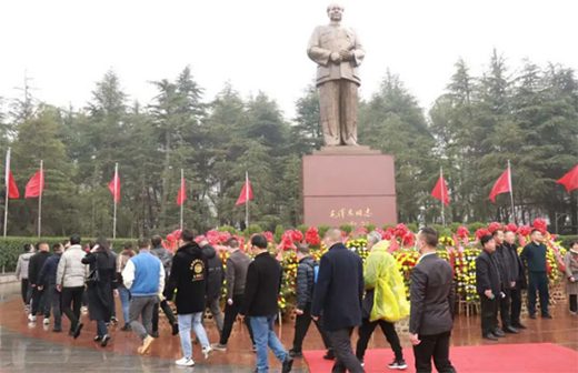 �������� �^�l(f��)�D��(qi��ng) �f��Ʒ�����M(j��n)���˹��� �؜ؼtɫ�Ļ�