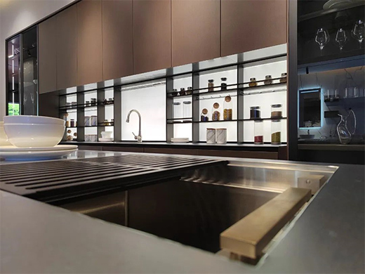 卡利亞：做實全鋼廚柜 爭創(chuàng)百年品牌