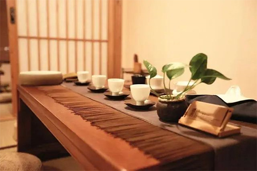 ��Ҿ�������g��������