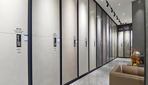 ���`�|(zh��)�Ўr�塤ͩ�l(xi��ng)�꣺�M�M�ҾӸ������������롰�ҡ���ģ��