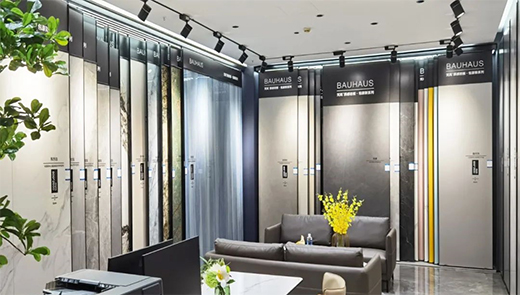 ���`�|(zh��)�Ўr�塤ͩ�l(xi��ng)�꣺�M�M�ҾӸУ����������롰�ҡ���ģ��