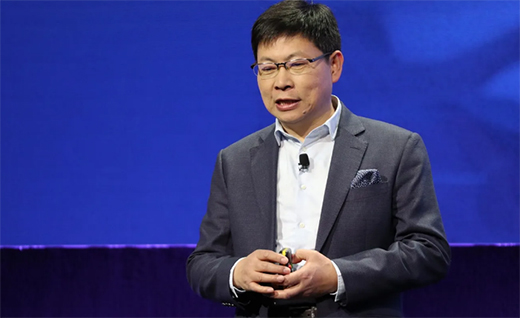 余承東：華為作為5G領(lǐng)導(dǎo)者卻賣4G手機(jī) 這是個(gè)笑話