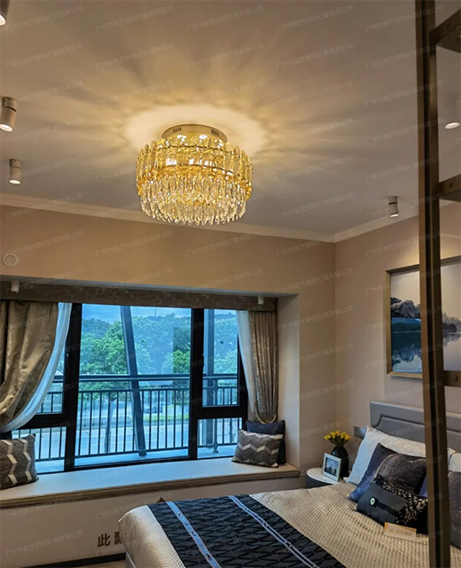 朗藝燈飾，點(diǎn)綴.您.視界