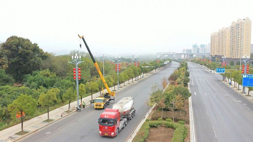 琴湖大道濂溪大道亮化提升工程扮靚城市夜景