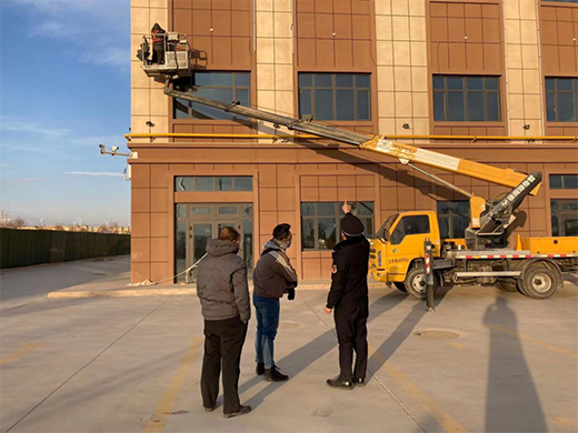 城市亮化是好事 防護安全莫大意