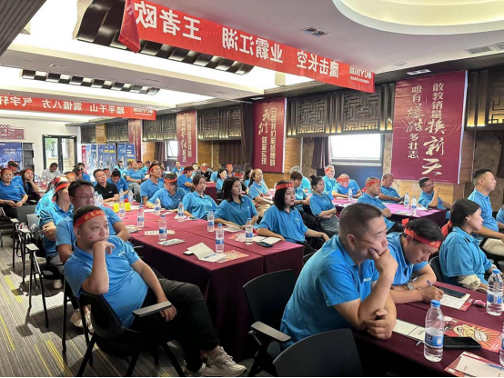 �W��N늡����f�Q�¡����(d��ng)������վ���A�M��Ļ���ɿ��Ȼ