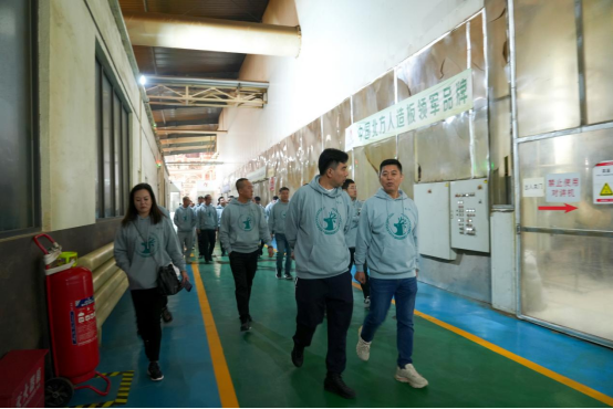 һ���������(li��n)�ˆ��ӕ���չʾ����ˇ�g(sh��)��������I(l��ng)�Ҿ��Ј��³���