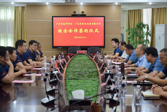 �ѵ�������c�V�|�����W(xu��)Ժ�ɹ�����У������f(xi��)�h