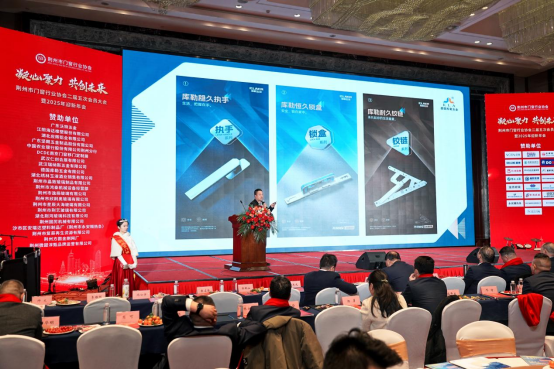 ������������G���T���f(xi��)���������������֮��